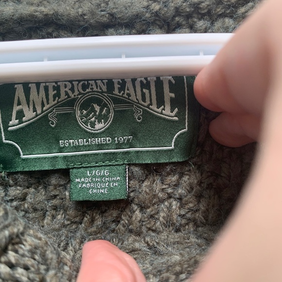 American Eagle Outfitters Olive Green Cable Knit Sweater - Picture 2 of 3